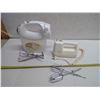 Image 1 : 2 Working Hand Mixers