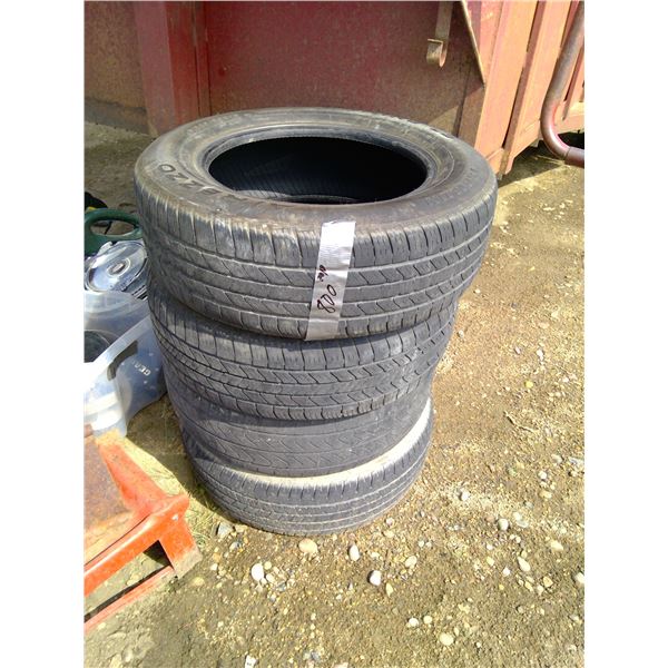 Set of 4 225/65/17 Tires