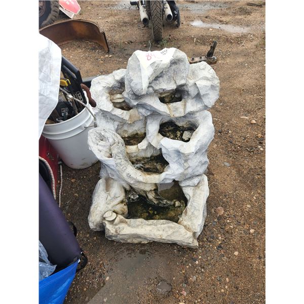 Rock Water Fountain (Yard Décor)