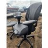 Image 2 : (2) Office Chairs