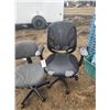 Image 5 : (2) Office Chairs