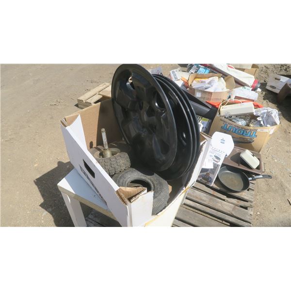 4 Plastic Hub Caps (5 Bolt) & 2 Dolly Wheels