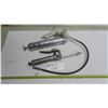 Image 4 : 2 Grease Guns, 1 is Pneumatic