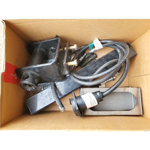 lot of trailer plug, winch, braces