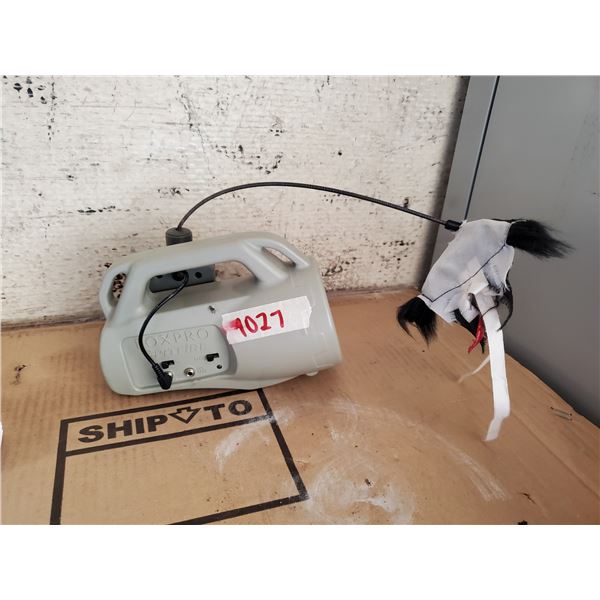 fox pro spitfire w/ woodpecker decoy lure