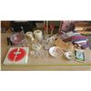 Image 1 : Placemats, Candle Holders, Place Settings, Décor