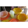 Image 7 : Tupperware Lot