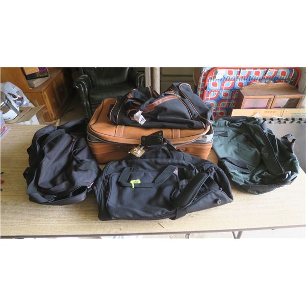 4 Duffel Bags & Leather Suitcase