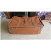Image 4 : 4 Duffel Bags & Leather Suitcase