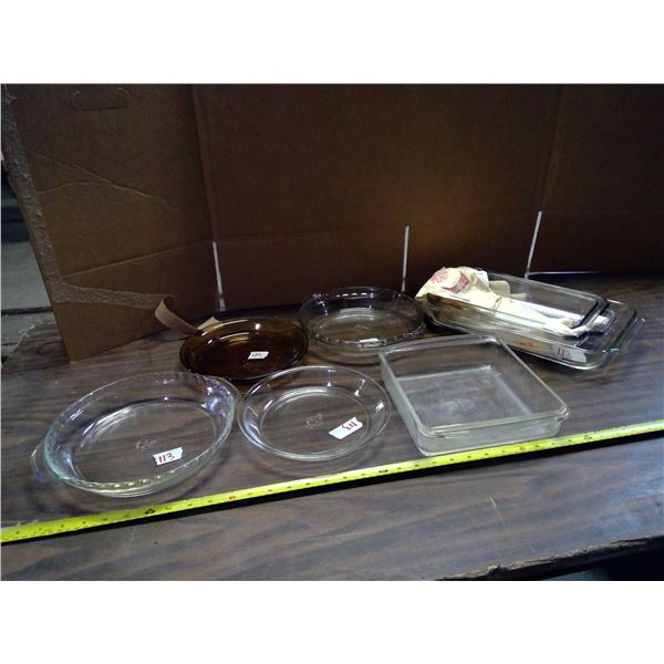 Lot of 8 Assorted Glass Dishes - Pyrex and Fire King