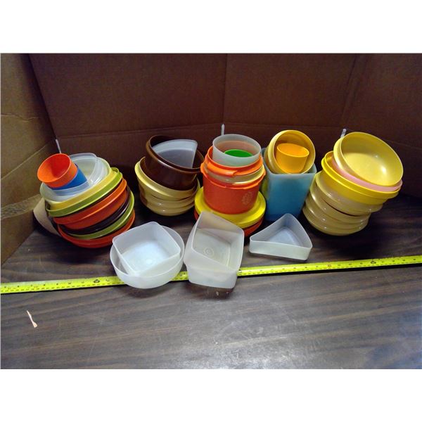 Lot of Plastic Containers