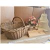 Image 1 : Woven basket, necklace tree, 2 wooden shelves & faux flowers
