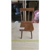 Image 6 : Antique Wood Children's Chair