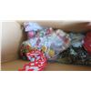Image 11 : Large Lot of Christmas Décor