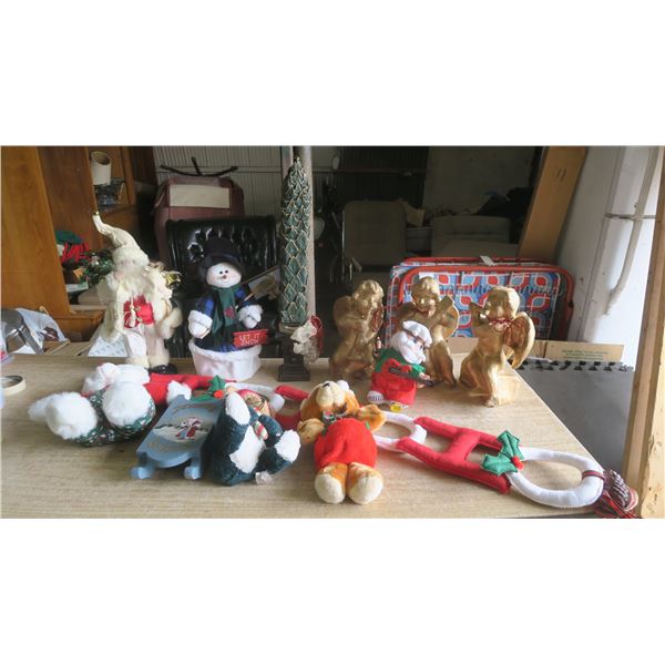 Large Lot of Christmas Décor