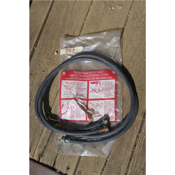 Washer/Dryer Hookups - 2 Rubber Hoses with Ends