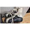 Image 2 : 2 Vintage Mens Ice Skates, sz 8
