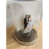 Image 3 : Lovely Wedding Topper, Sealed in Container. Great Condition