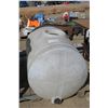 Image 1 : 110 gal white round plastic tank with no lid, non-pottable.