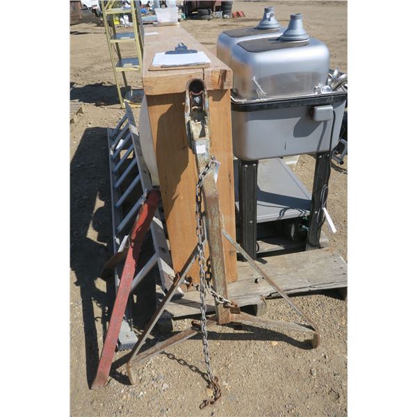 grey hitch with chain fits 1-7/8" ball.