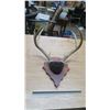 Image 1 : deer mount on black valvet.