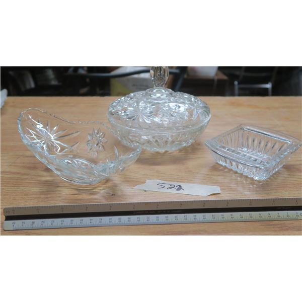 3 pc crystal glass set.