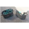 Image 3 : 2- metal wash tubs with plastic trim