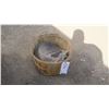 Image 1 : wood apple basket, drainage kit.