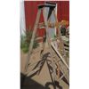 Image 1 : 6 ft wood A-frame ladder