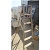 Image 3 : 6 ft wood A-frame ladder