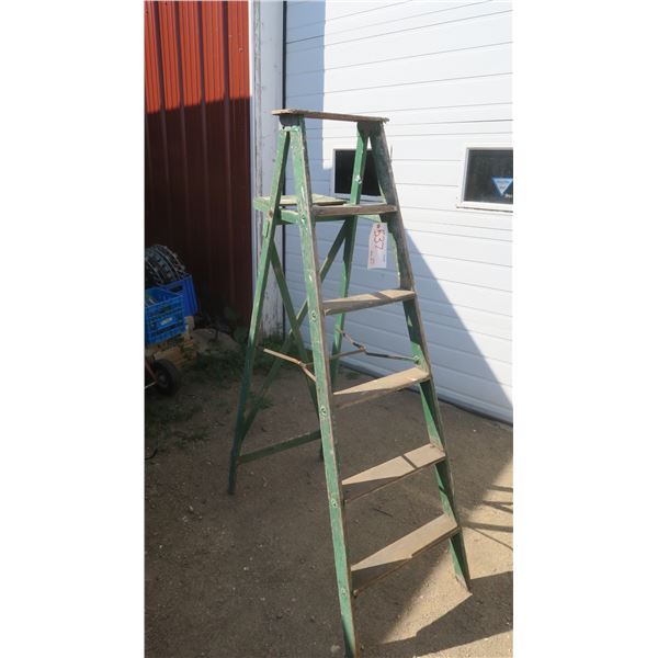 6 ft wood A-frame ladder