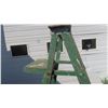 Image 3 : 6 ft wood A-frame ladder