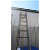 Image 4 : 30 ft , wood 3 stage ladder