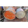 Image 5 : 2 antique metal gas cans