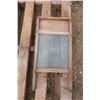 Image 4 : Western Broom Glass Washboard