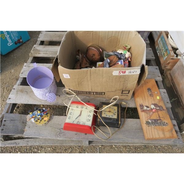 Lot of Décor, Collectibles