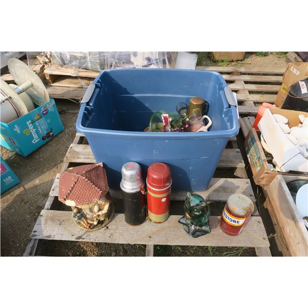 Lot of Décor, Collectibles, Glassware