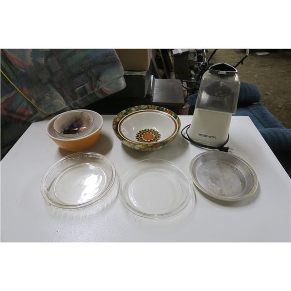 Assorted Kitchenware