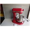 Image 4 : KitchenAid stand mixer (red) works