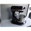 Image 4 : KitchenAid stand mixer (black) works