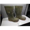 Image 2 : Size 12 rubber steel toe boots