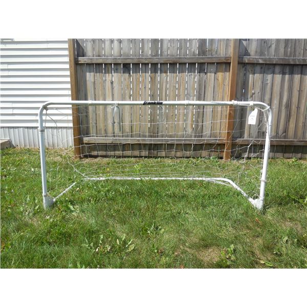Small Franklin soccer net (measurements in photos)