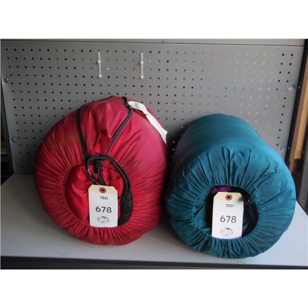 2 sleeping bags