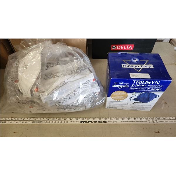 Lot of Medical Masks, Box of "Triosyn T-3000" masks, 3M n95 masks