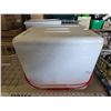 Image 2 : Foam cooler and two hanging freezer baskets