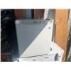Image 1 : Sunbeam mini fridge (needs cleaning)