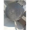 Image 2 : #9 cast iron pan