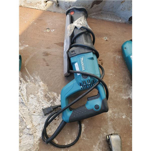 Makita reciprocating saw