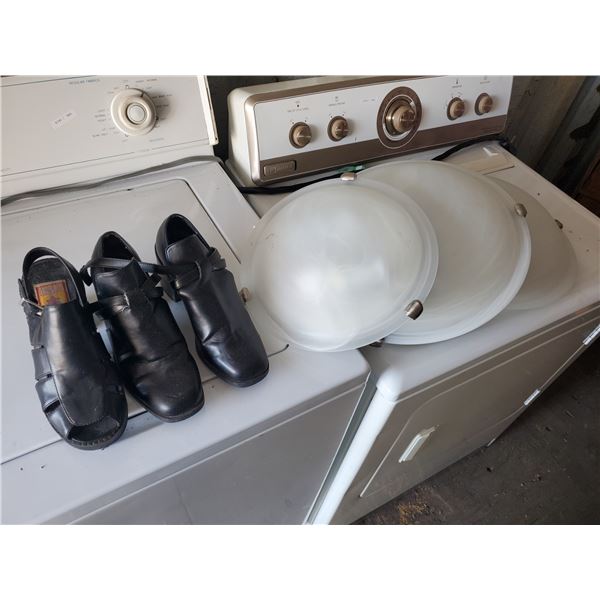 3 light fixtures & 3 women's shoes size 7.5