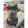 Image 1 : Stanley wet/dry vac